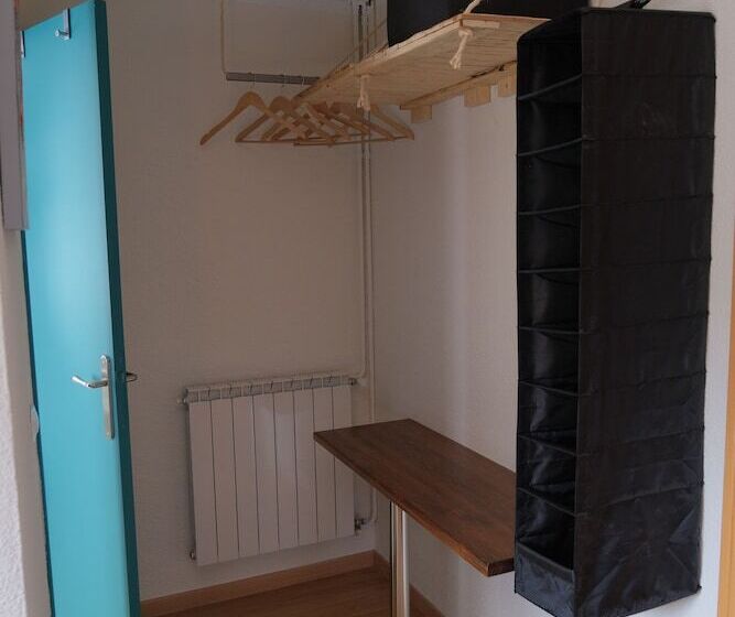 اتاق اکونومی, Arbre De Neu