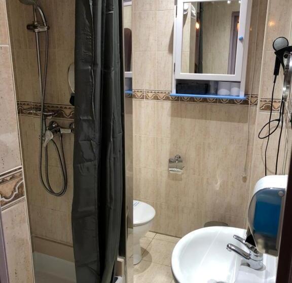 اتاق استاندارد, Arbre De Neu