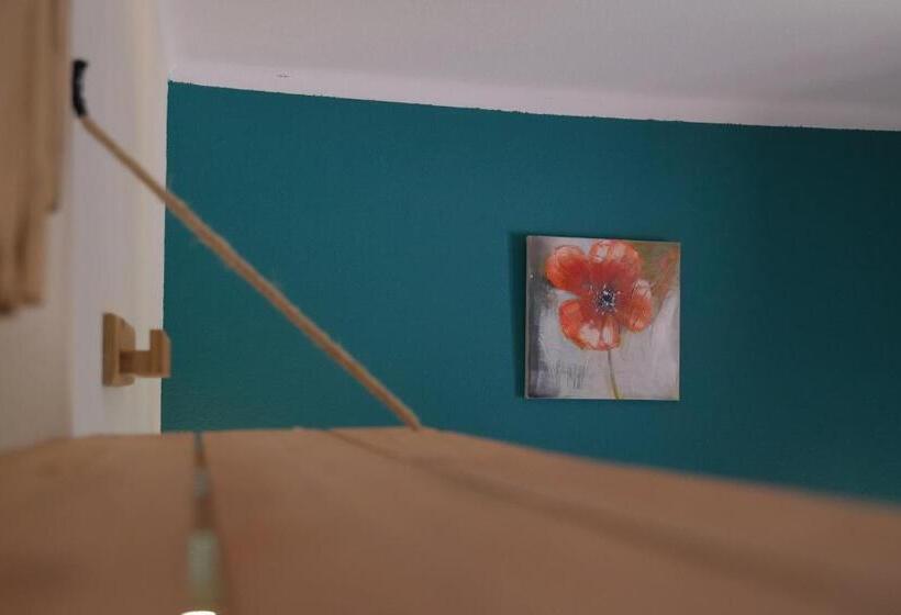 اتاق استاندارد, Arbre De Neu