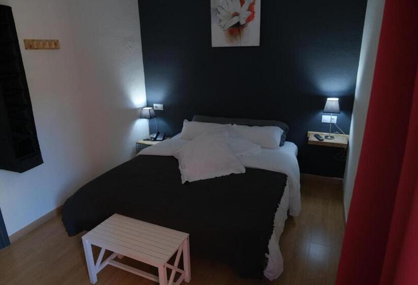 اتاق سوپریور, Arbre De Neu