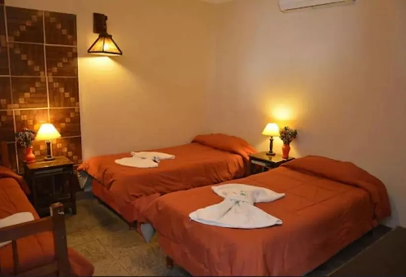 اتاق استاندارد سه نفره, Pacha