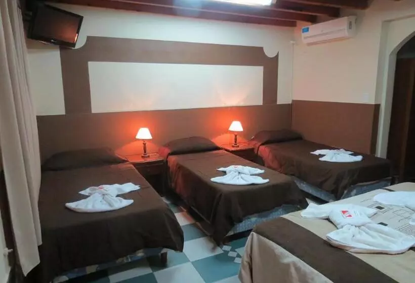 اتاق پنج‌تخته استاندارد, Pacha
