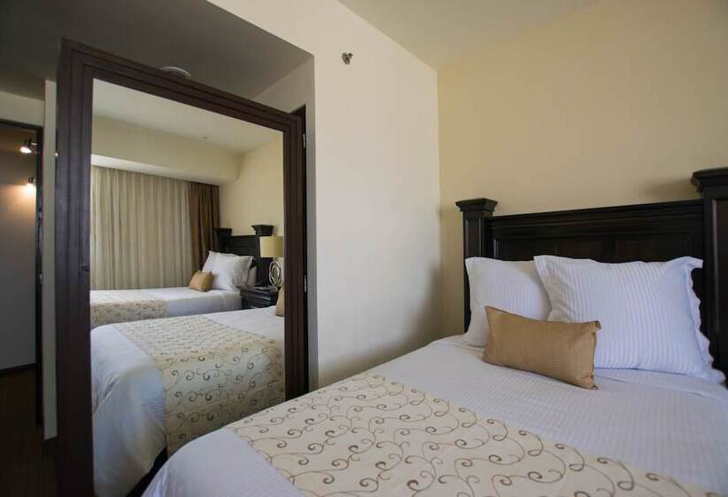 غرفه قياسيه سريرين مزدوجين, Plaza Stadium