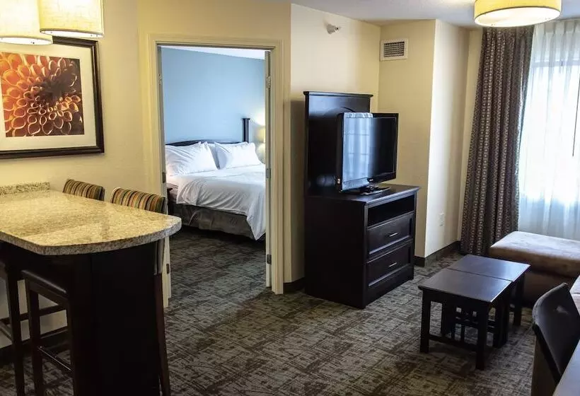 スイート, Staybridge Suites Minot, An Ihg