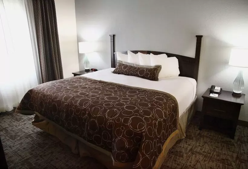 スイート, Staybridge Suites Minot, An Ihg