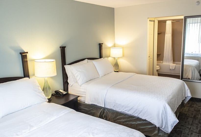 Suite, Staybridge Suites Minot, An Ihg