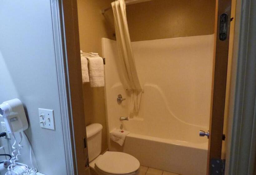 غرفة قياسية سرير كينج, Super 8 By Wyndham Kosciusko