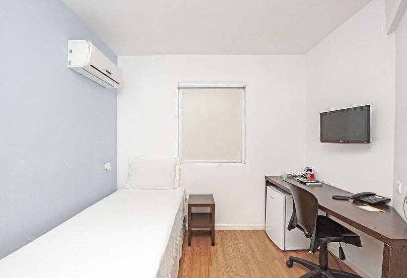 标准单人间, Camboriu Express