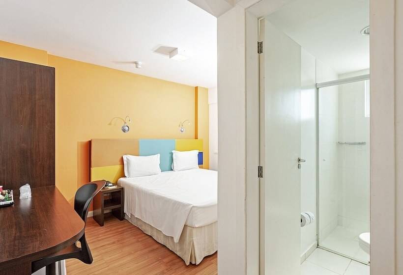 标准间, Camboriu Express