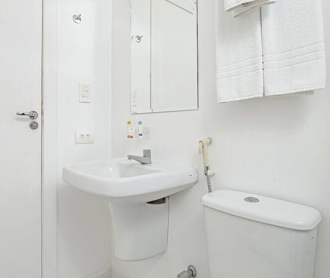 标准间, Camboriu Express