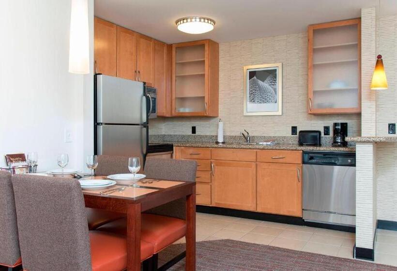 침실 2개 스위트, Residence Inn Moline Quad Cities