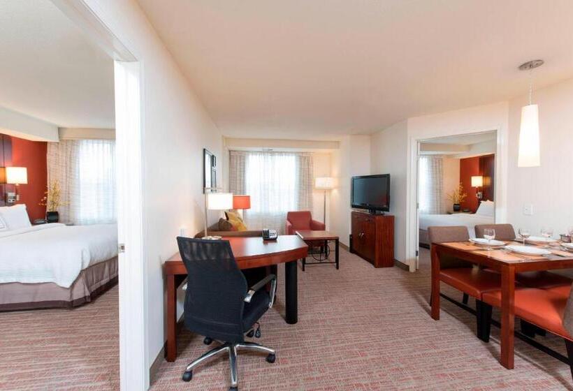 带2个卧室的套房, Residence Inn Moline Quad Cities