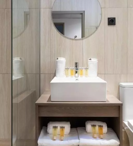 اتاق استاندارد چهار تخته, Sowell Hotels L Olivier