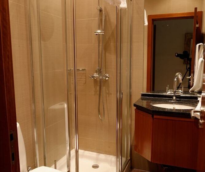 آپارتمان 3 خوابه, Aparthotel Mil Cidades