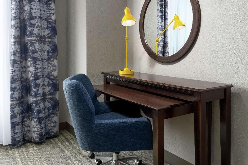 اتاق استاندارد چهار تخته, Angermeyer Waterfront Inn