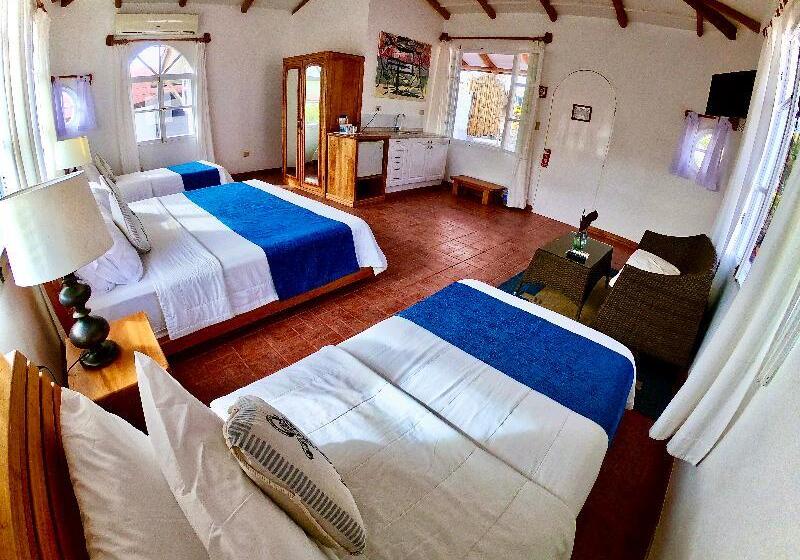 اتاق استاندارد چهار تخته, Angermeyer Waterfront Inn