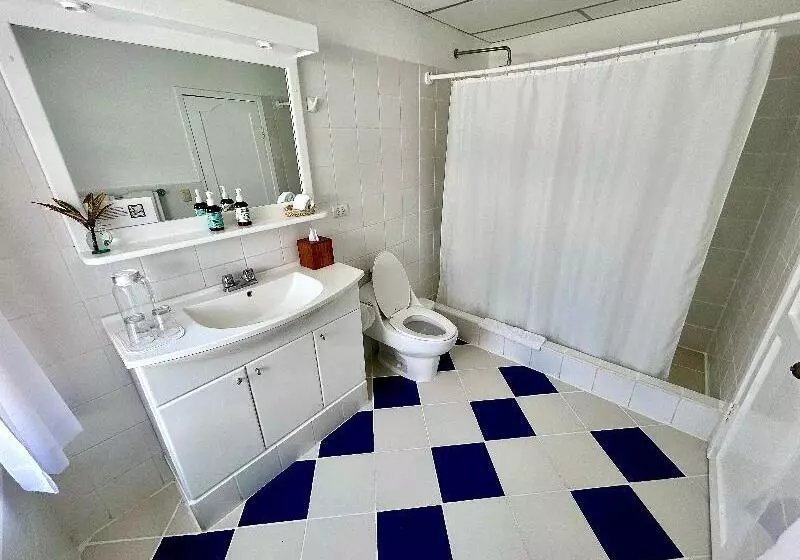 スタンダードトリプルルーム, Angermeyer Waterfront Inn