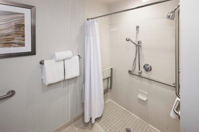 Стандартный Номер Кровать Кинг, Courtyard Suffolk Chesapeake
