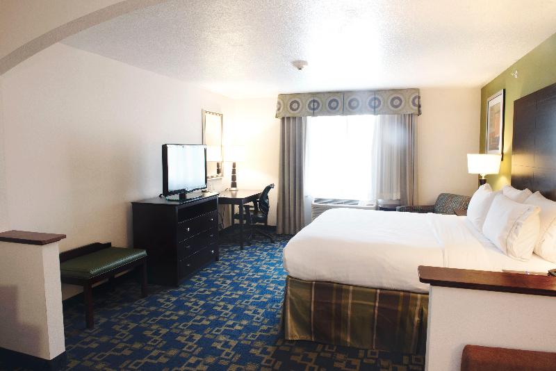 Номер Executive Кровать Кинг, Holiday Inn Express And Suites Urbandale Des Moines, An Ihg