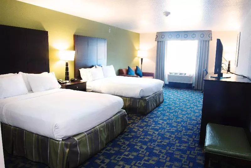 スイート, Holiday Inn Express And Suites Urbandale Des Moines, An Ihg