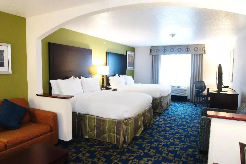 スイート, Holiday Inn Express And Suites Urbandale Des Moines, An Ihg