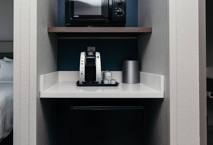 Люкс, Holiday Inn Express And Suites Urbandale Des Moines, An Ihg