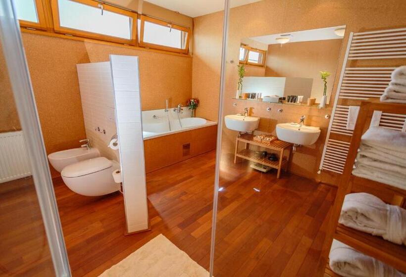 اتاق پنت هاوس, Park Holiday Congress & Wellness