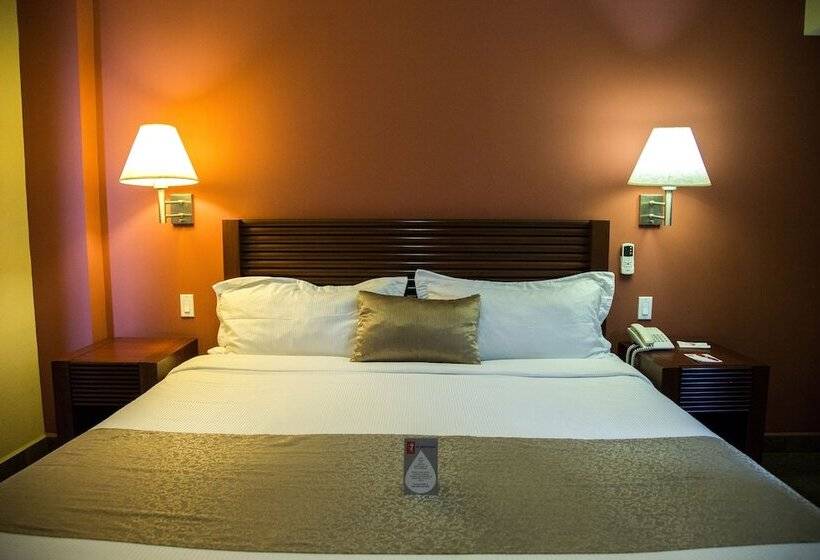 キングサイズベッドのスタンダードルーム, Seven Crown La Paz Centro Historico