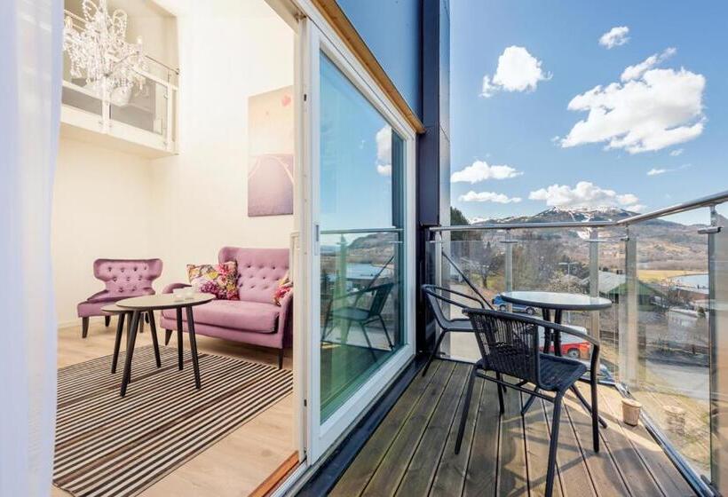 סוויטה, Thon Hotel Surnadal