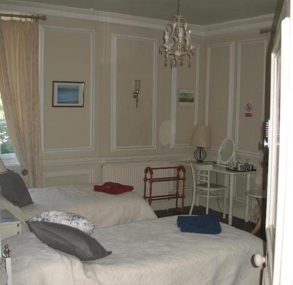 غرفة قياسية, Rothmans B&b