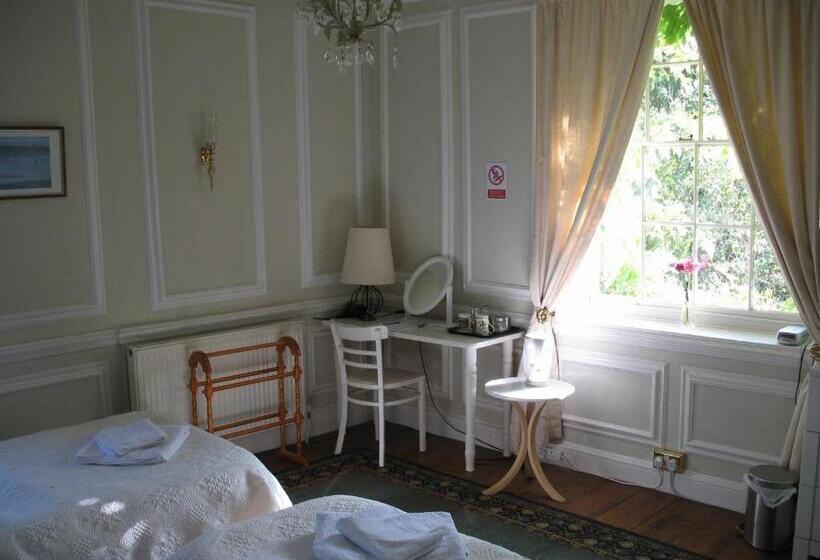 غرفة قياسية, Rothmans B&b