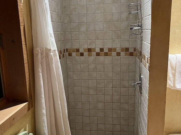 סוויטה עם ג'קוזי, Leqube Nord