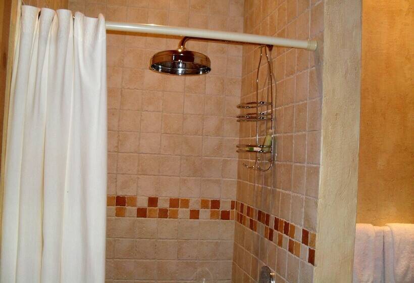 סוויטה עם ג'קוזי, Leqube Nord