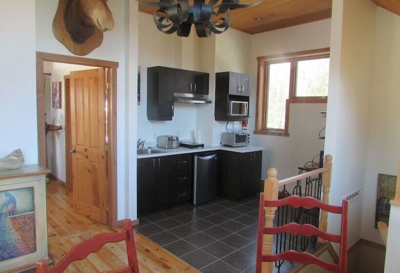 סוויטה עם ג'קוזי, Leqube Nord