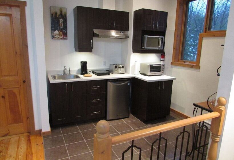 סוויטה עם ג'קוזי, Leqube Nord