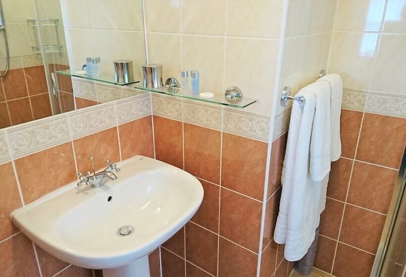 اتاق سوپریور در طبقه همکف, The Baytree