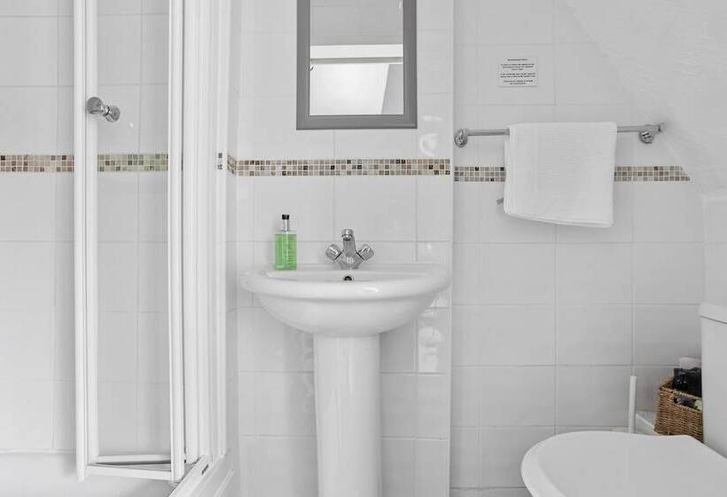 اتاق استاندارد, The Belmont