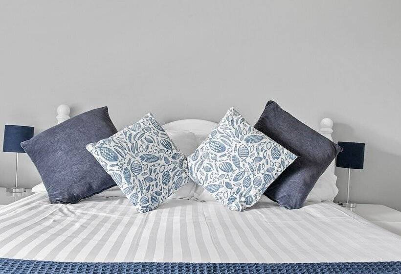 اتاق استاندارد, The Belmont