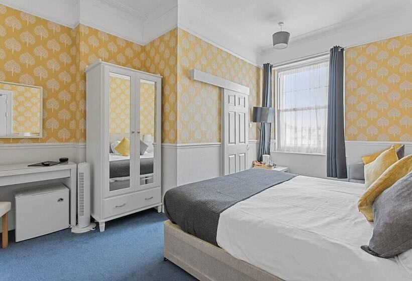 اتاق سوپریور, The Belmont