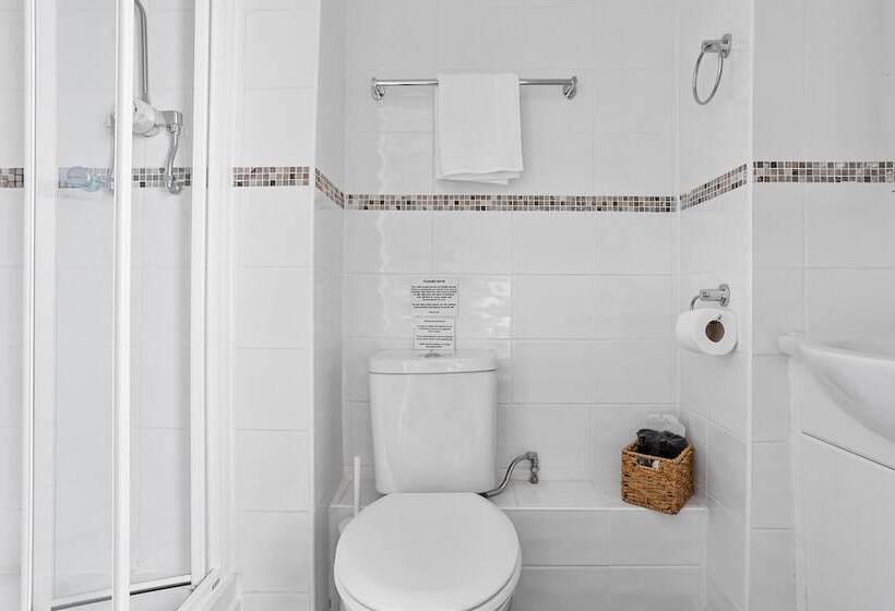 اتاق سوپریور, The Belmont