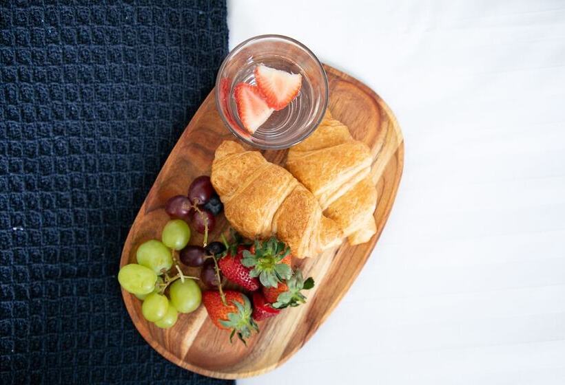 آپارتمان 1 خوابه, The Belmont