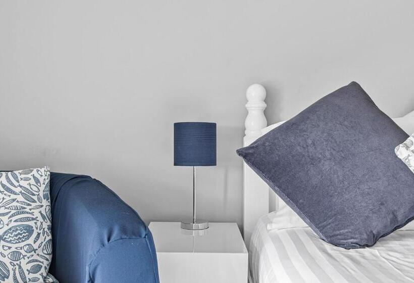 اتاق استاندارد با تخت بزرگ, The Belmont