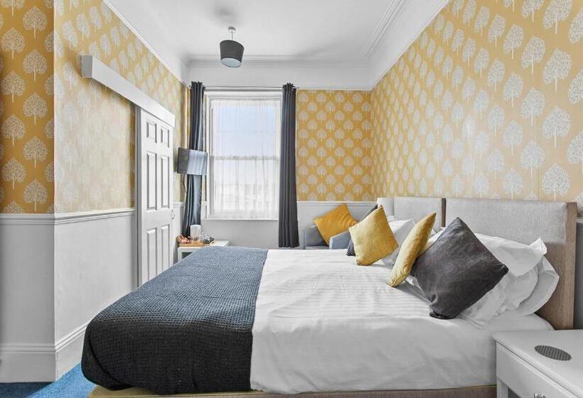 اتاق سوپریور, The Belmont