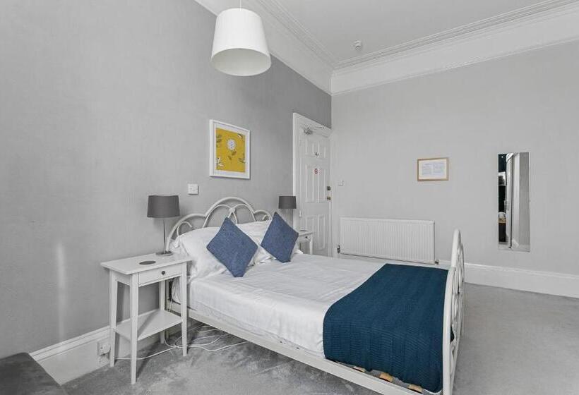 اتاق استاندارد, The Belmont