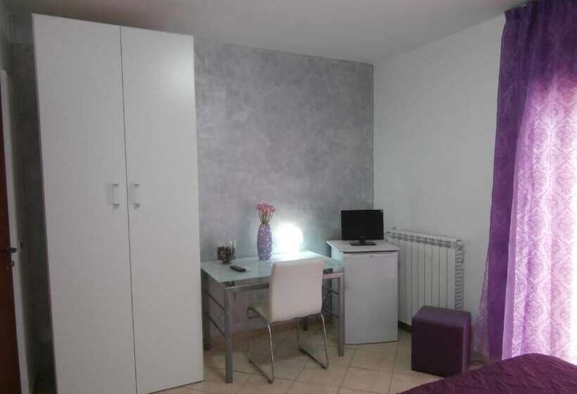 标准三人间, Busalacchi B&b