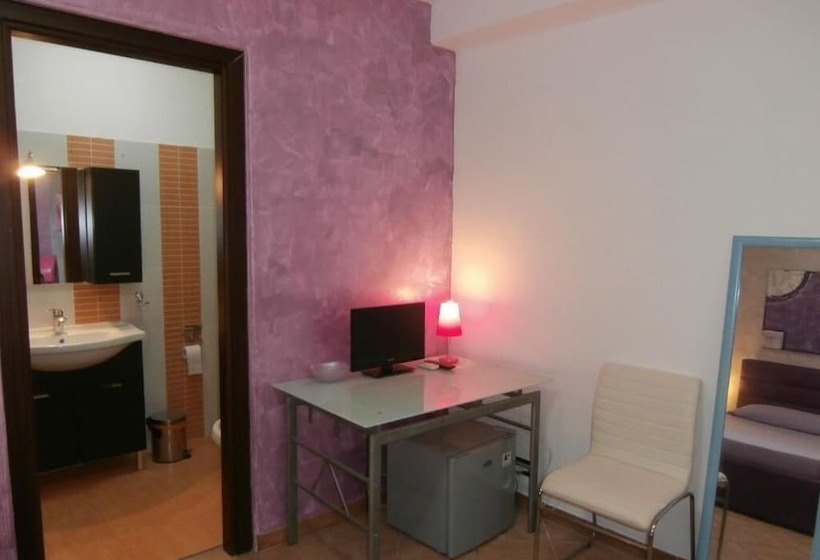 标准单人间, Busalacchi B&b