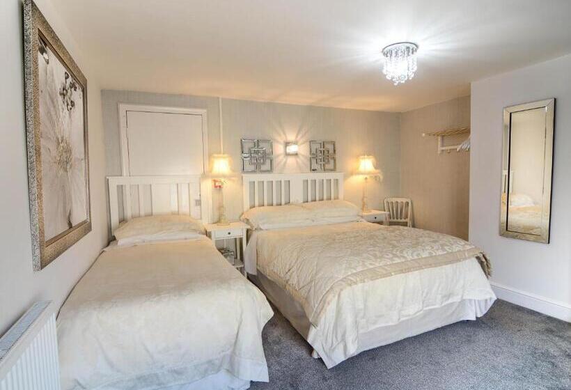 Семейный Номер, Clifton Villa   Southport