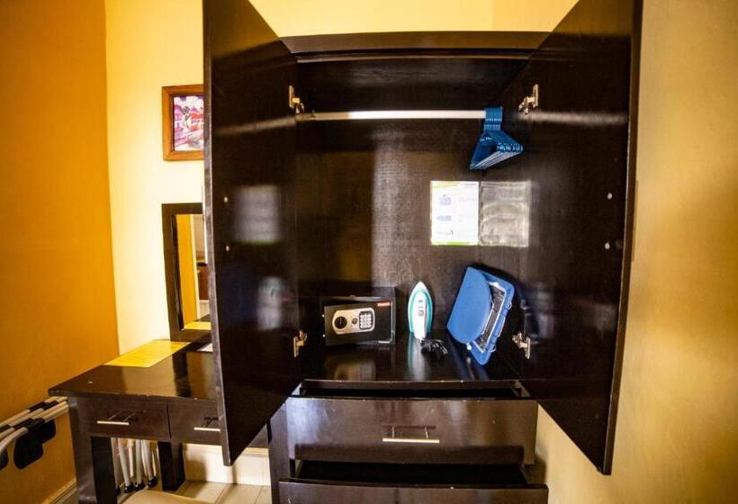 エコノミーシングルルーム, Del Peregrino