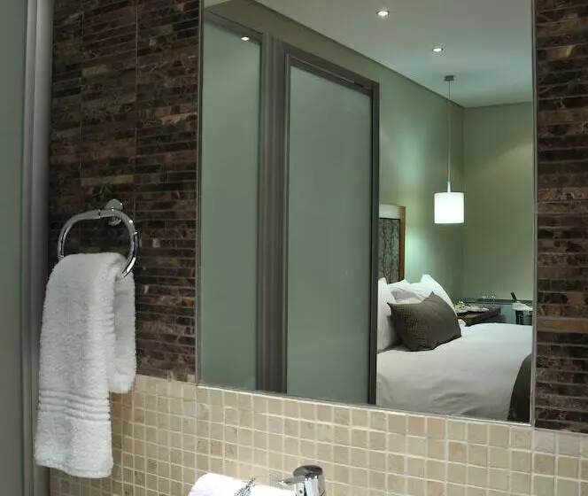 ダブルベッドスタンダードルーム, Protea Hotel By Marriott Clarens