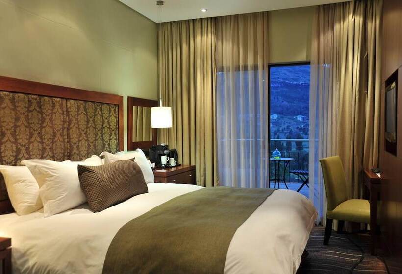 غرفة قياسية سرير مزدوج, Protea Hotel By Marriott Clarens